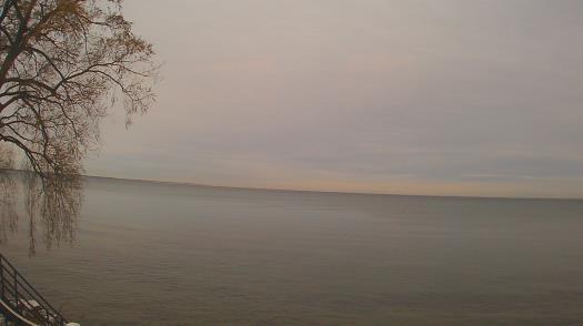 Weather camera view of Forest Lawn Beach.