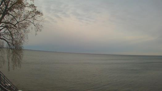 Weather camera view of Forest Lawn Beach.