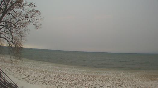 Weather camera view of Forest Lawn Beach.