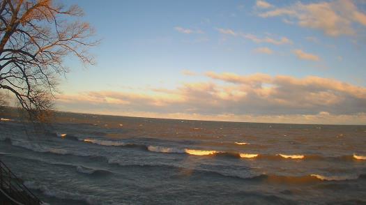 Weather camera view of Forest Lawn Beach.