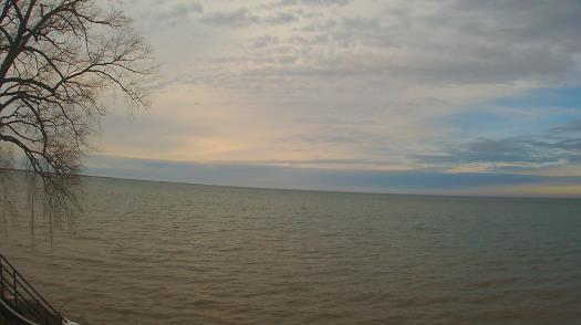 Weather camera view of Forest Lawn Beach.