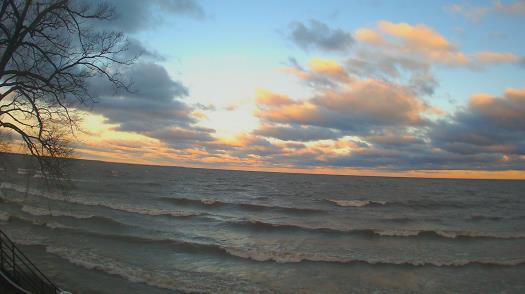 Weather camera view of Forest Lawn Beach.