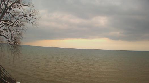 Weather camera view of Forest Lawn Beach.