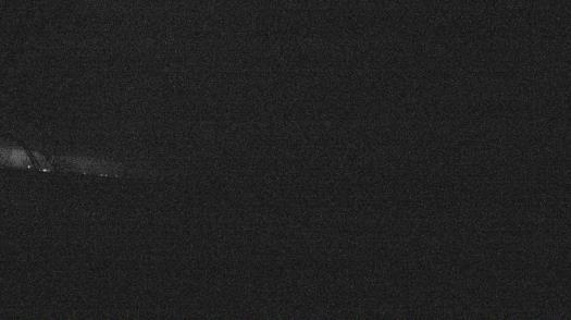 Weather camera view of Forest Lawn Beach.