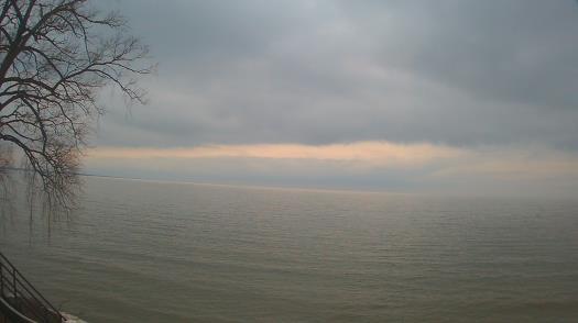 Weather camera view of Forest Lawn Beach.