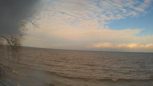 Weather camera view of Forest Lawn Beach.