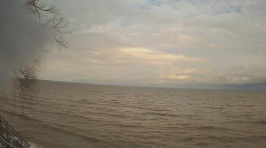 Weather camera view of Forest Lawn Beach.