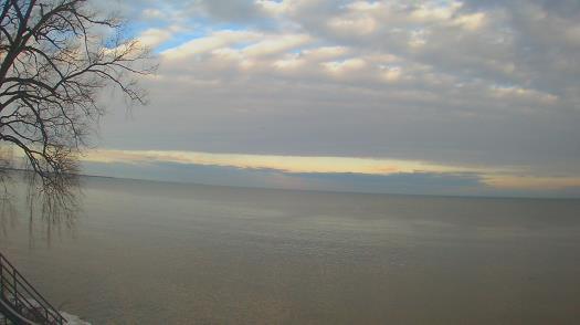 Weather camera view of Forest Lawn Beach.