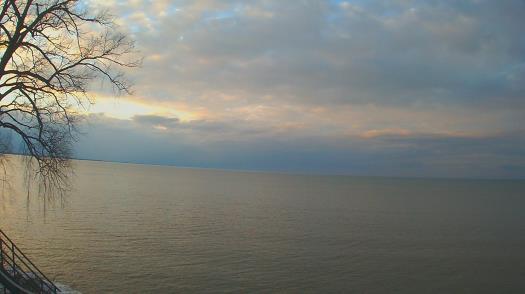 Weather camera view of Forest Lawn Beach.