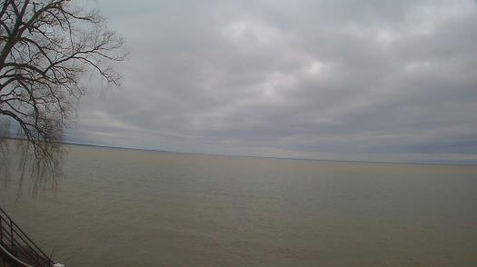 Weather camera view of Forest Lawn Beach.