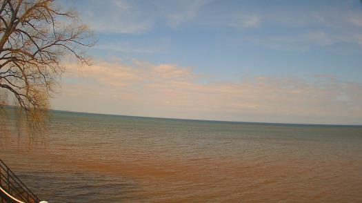 Weather camera view of Forest Lawn Beach.