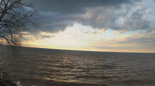Weather camera view of Forest Lawn Beach.