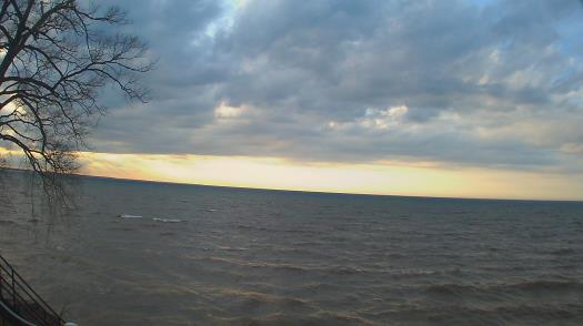 Weather camera view of Forest Lawn Beach.