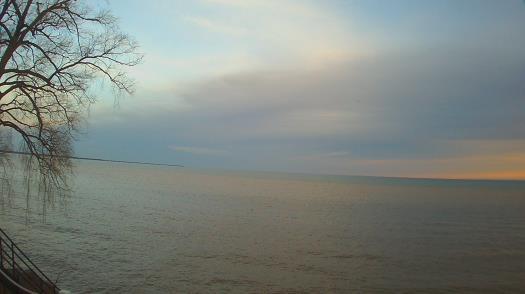 Weather camera view of Forest Lawn Beach.