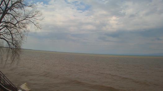 Weather camera view of Forest Lawn Beach.