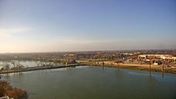 Weather camera view of Commerce Bank.