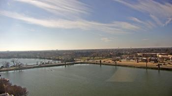 Weather camera view of Commerce Bank.