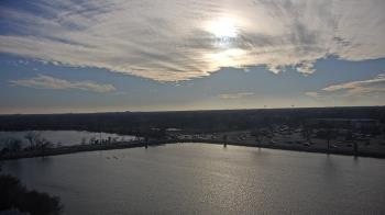 Weather camera view of Commerce Bank.