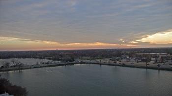 Weather camera view of Commerce Bank.