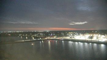 Weather camera view of Commerce Bank.