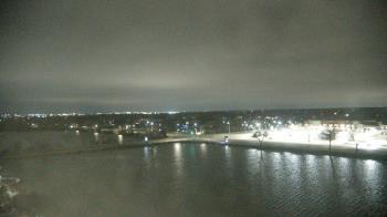 Weather camera view of Commerce Bank.