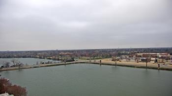 Weather camera view of Commerce Bank.