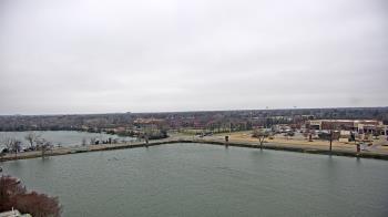 Weather camera view of Commerce Bank.