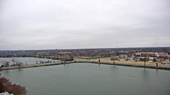 Weather camera view of Commerce Bank.