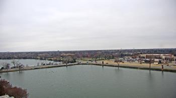 Weather camera view of Commerce Bank.