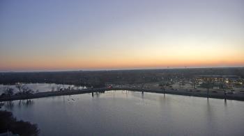 Weather camera view of Commerce Bank.