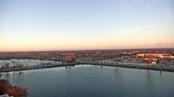 Weather camera view of Commerce Bank.