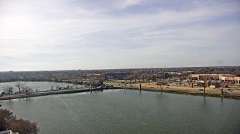 Weather camera view of Commerce Bank.