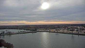 Weather camera view of Commerce Bank.