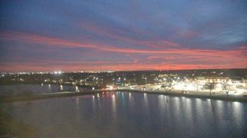 Weather camera view of Commerce Bank.