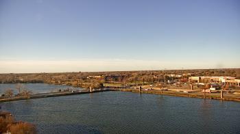 Weather camera view of Commerce Bank.