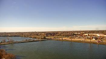 Weather camera view of Commerce Bank.