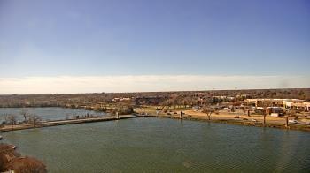 Weather camera view of Commerce Bank.