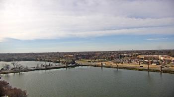 Weather camera view of Commerce Bank.