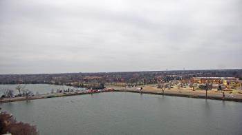 Weather camera view of Commerce Bank.