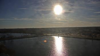 Weather camera view of Commerce Bank.