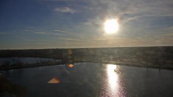 Weather camera view of Commerce Bank.