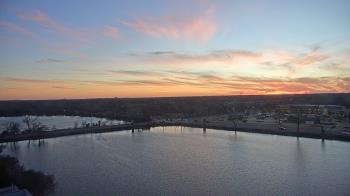 Weather camera view of Commerce Bank.