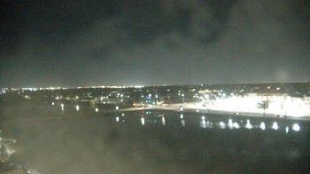 Weather camera view of Commerce Bank.