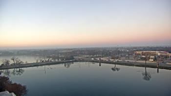 Weather camera view of Commerce Bank.