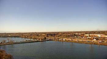 Weather camera view of Commerce Bank.