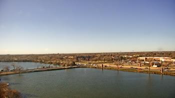 Weather camera view of Commerce Bank.