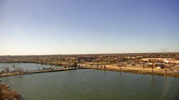 Weather camera view of Commerce Bank.