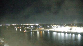 Weather camera view of Commerce Bank.