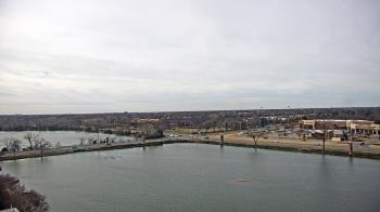 Weather camera view of Commerce Bank.