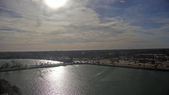 Weather camera view of Commerce Bank.